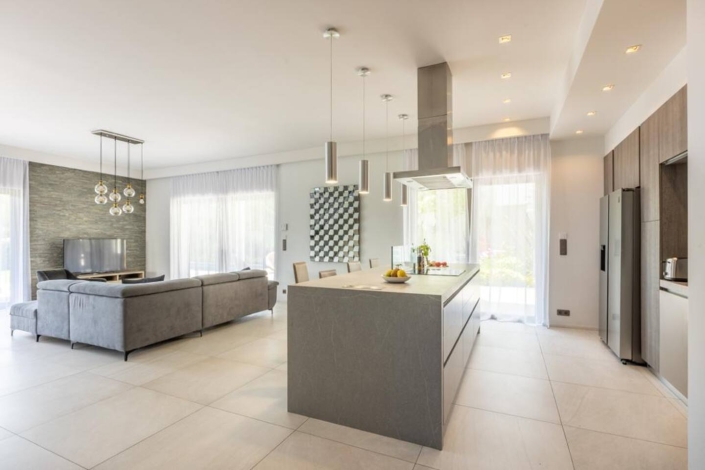 69c9276e-17e6-4f84-aad7-975d0ac8c03d