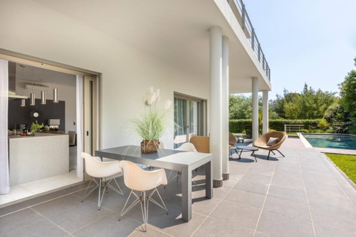 ba29438a-57d1-4a44-ae08-f399c6771919